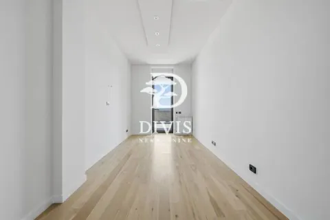 Izdavanje, stan, 205m², Dedinje Sve Podlokacije, Beograd - image 13