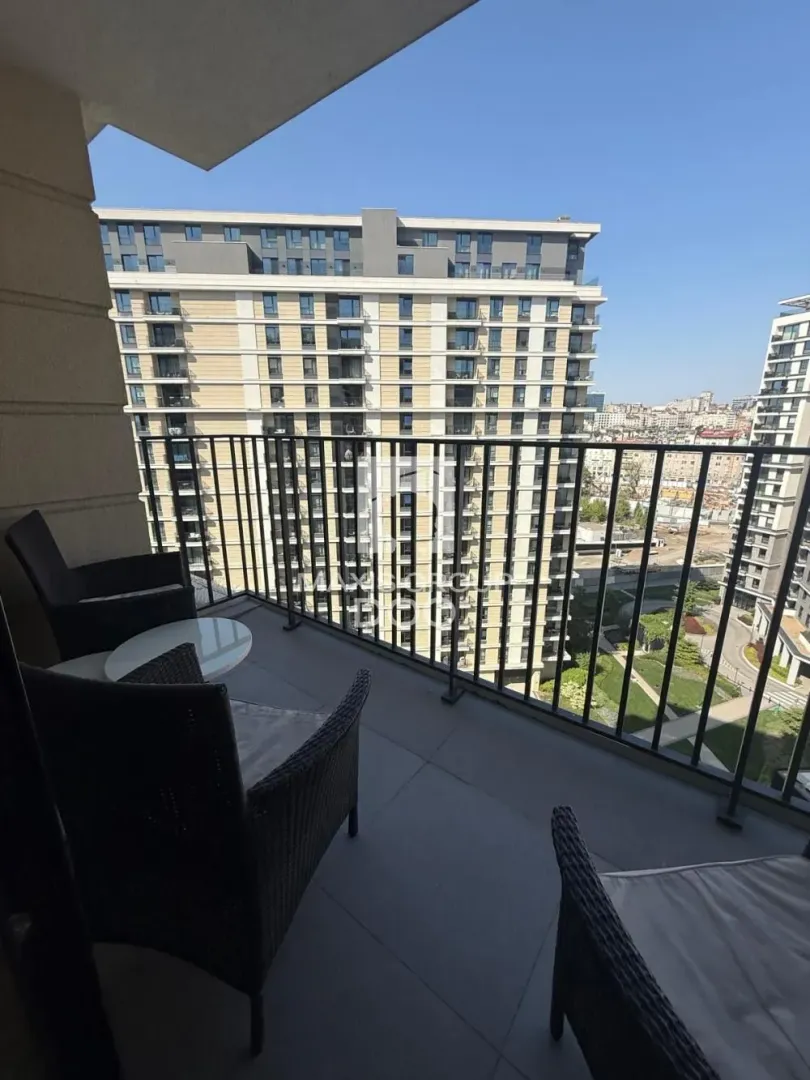 Izdavanje, dvosoban stan, 62m², Savski Venac, Beograd