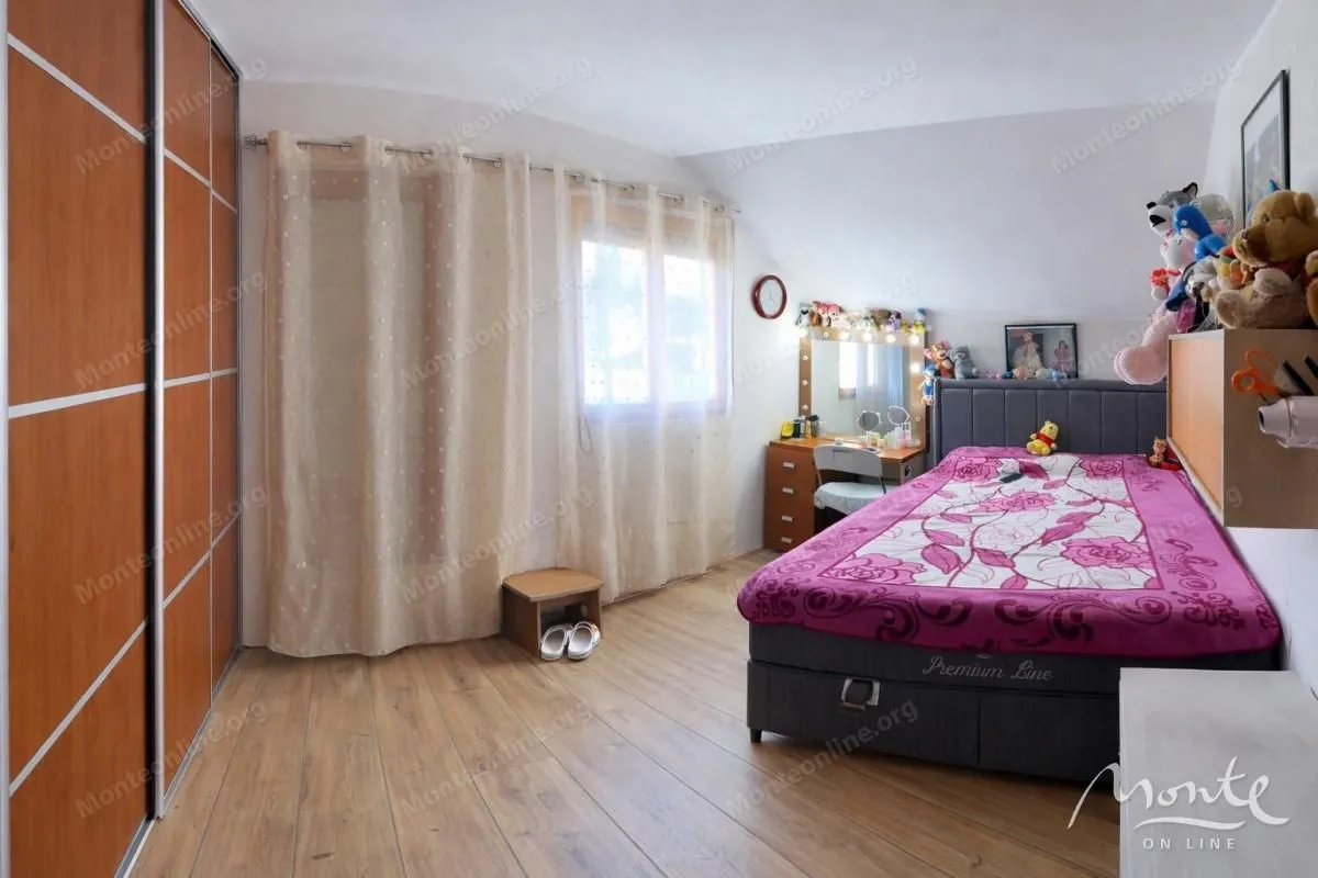 Prodaja, kuća, 125m², Murtovina, Podgorica