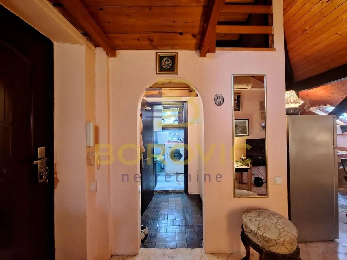 Prodaja, trosoban stan, 42m², Profesorska Kolonija, Palilula Sve Podlokacije