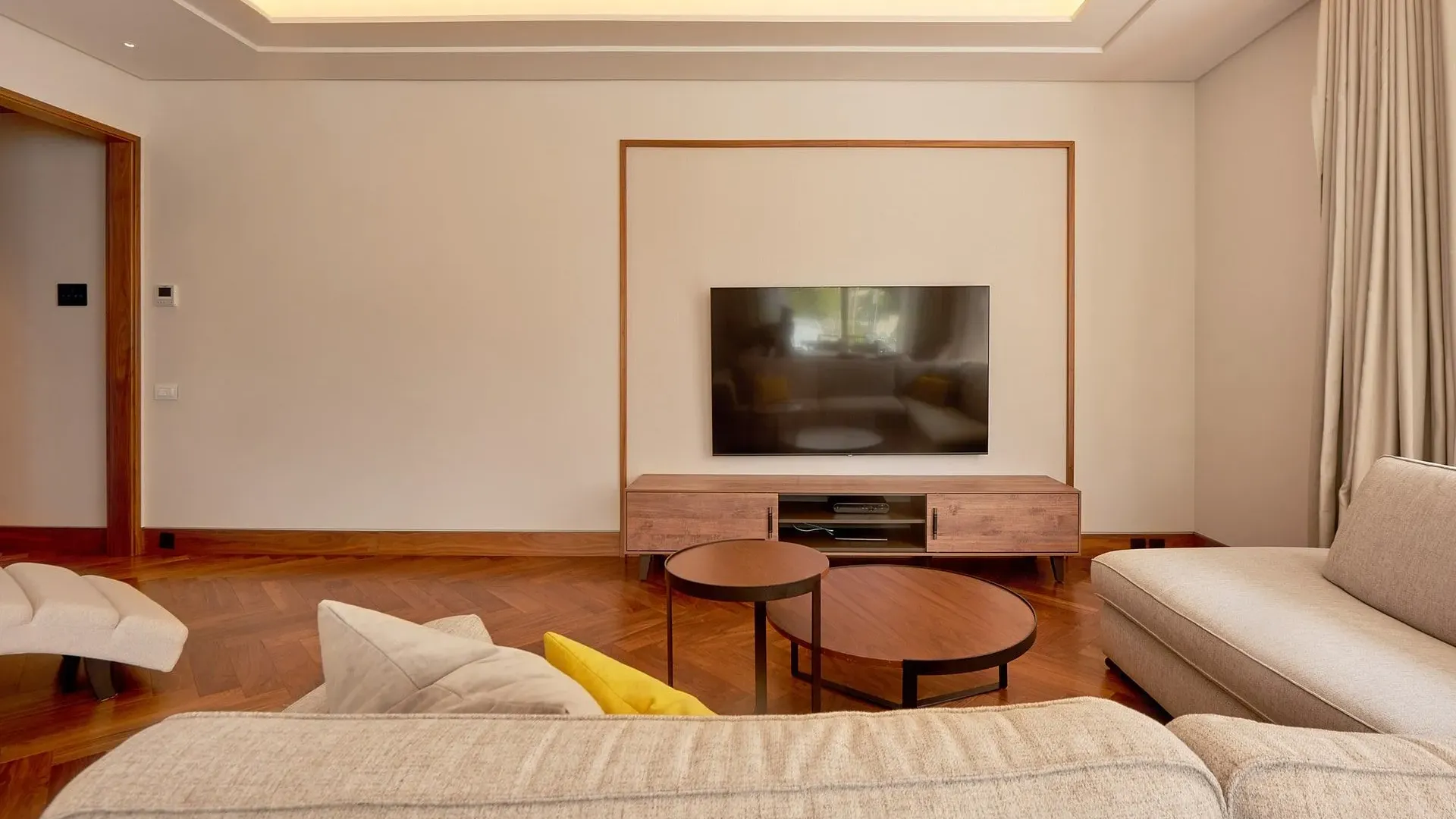 Prodaja, dvosoban stan, 152m², Tivat, Crna Gora