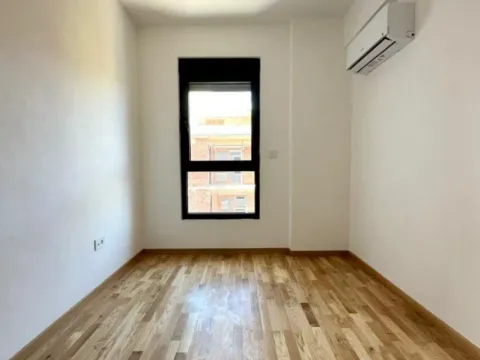 Prodaja, trosoban stan, 69m², Bar, Crna Gora - image 2