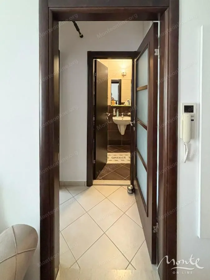 Sale, one bedroom apartment, 40m², Lazi, Budva