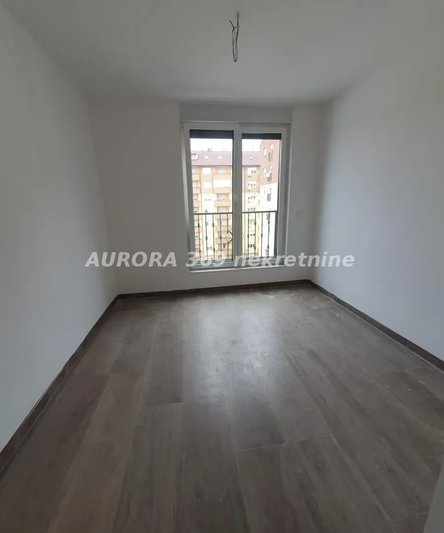 Prodaja, trosoban stan, 112m², Ruma, Srbija