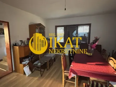 Sale, house, 123m², Voždovac Sve Podlokacije, Beograd