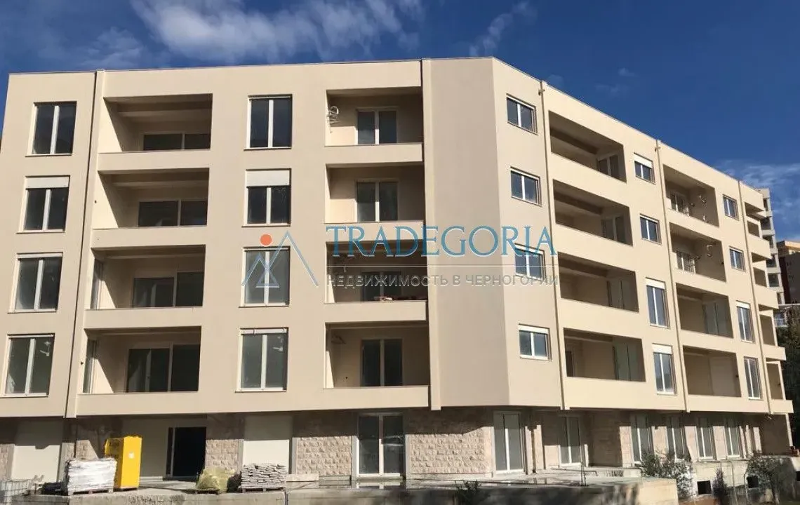 Prodaja, jednosoban stan, 92m², Bečići, Budva