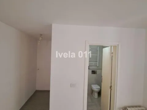 Izdavanje, poslovni prostor, 70m², Savski Venac, Beograd - image 5