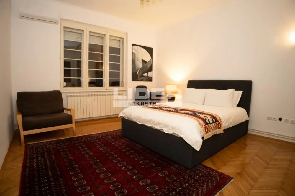 Rent, three bedroom apartment, 60m², Stari Grad, Beograd