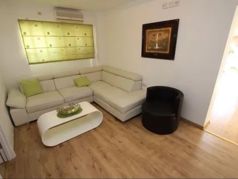 Rent, two bedroom apartment, 90m², Buljarica, Budva - image 6