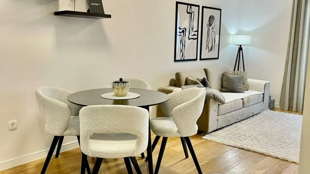 Izdavanje, stan, 40m², Central Point, Podgorica