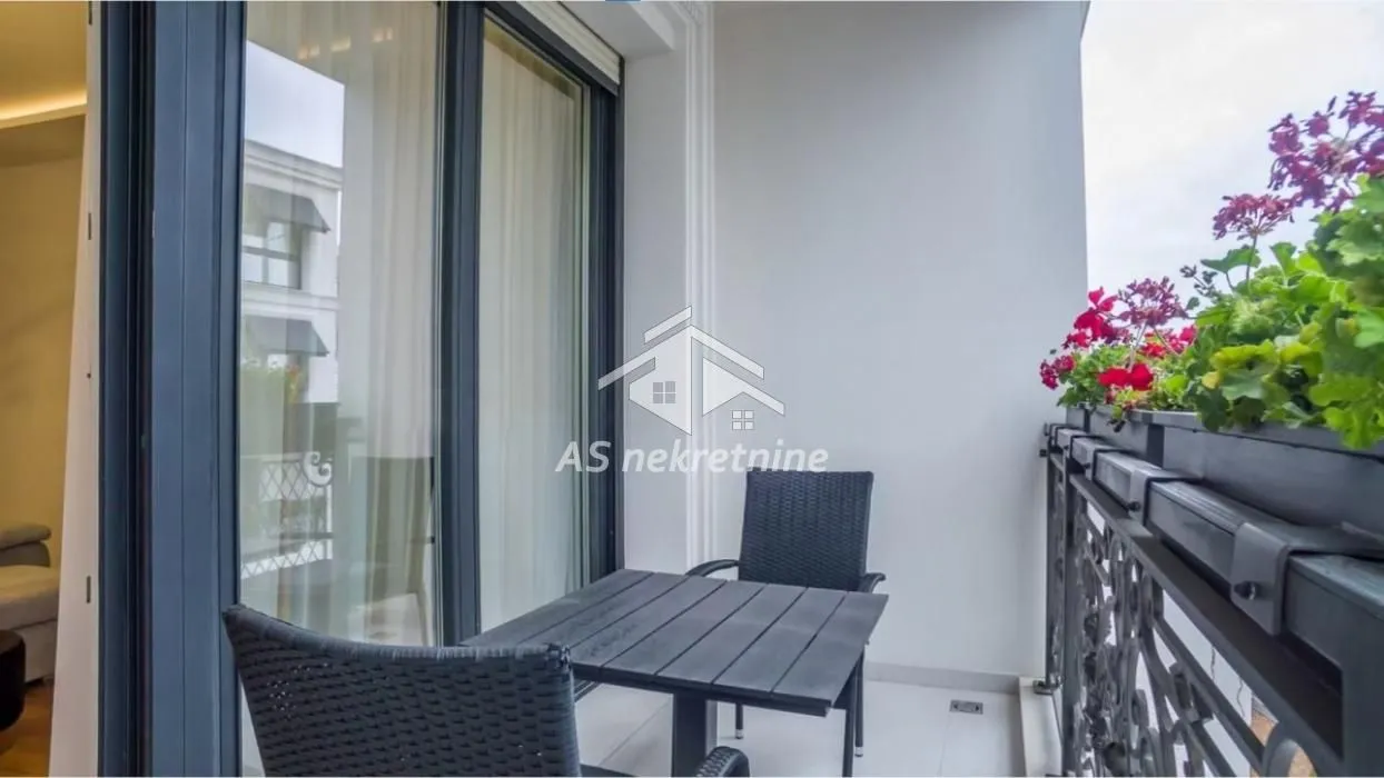 Rent, apartment, 188m², Kalenić Pijaca, Vračar Sve Podlokacije