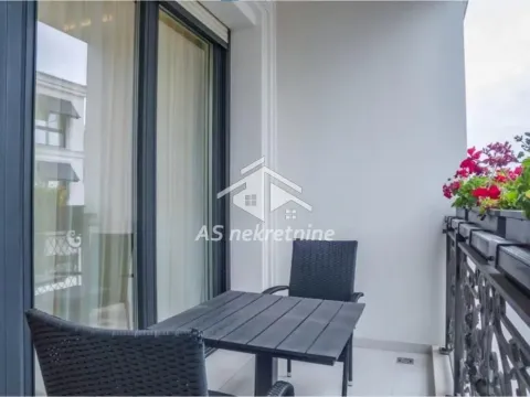 Rent, apartment, 188m², Kalenić Pijaca, Vračar Sve Podlokacije - image 23