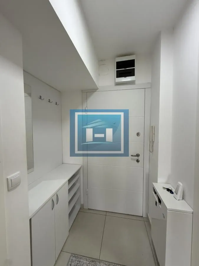 Izdavanje, jednosoban stan, 44m², Centar, Jagodina