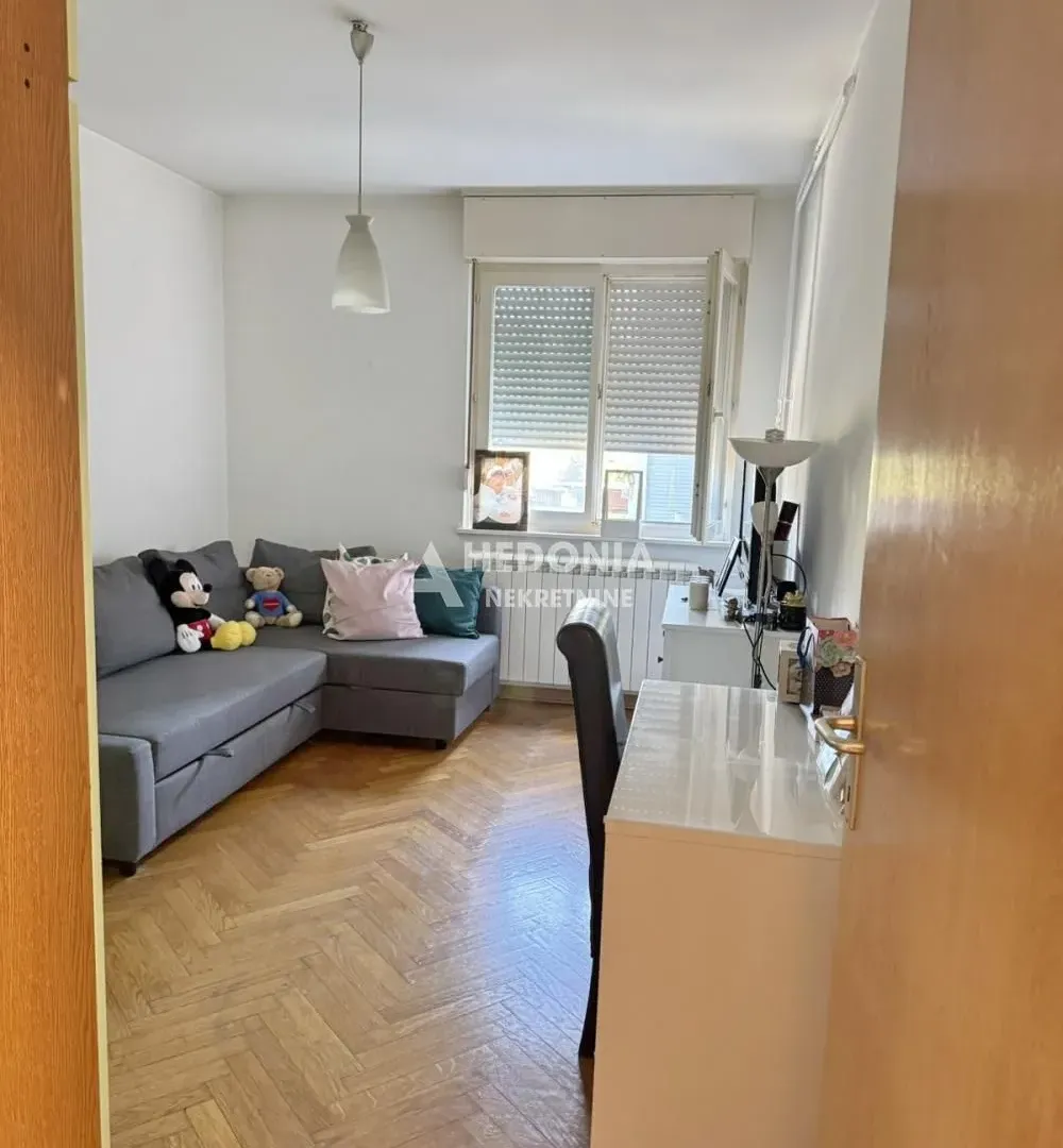 Sale, four bedroom apartment, 101m², Čukarica, Beograd