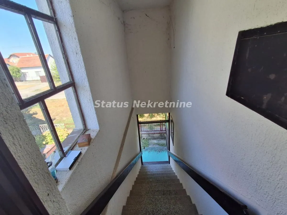 Prodaja, kuća, 150m², Futog, Novi Sad Sve Podlokacije