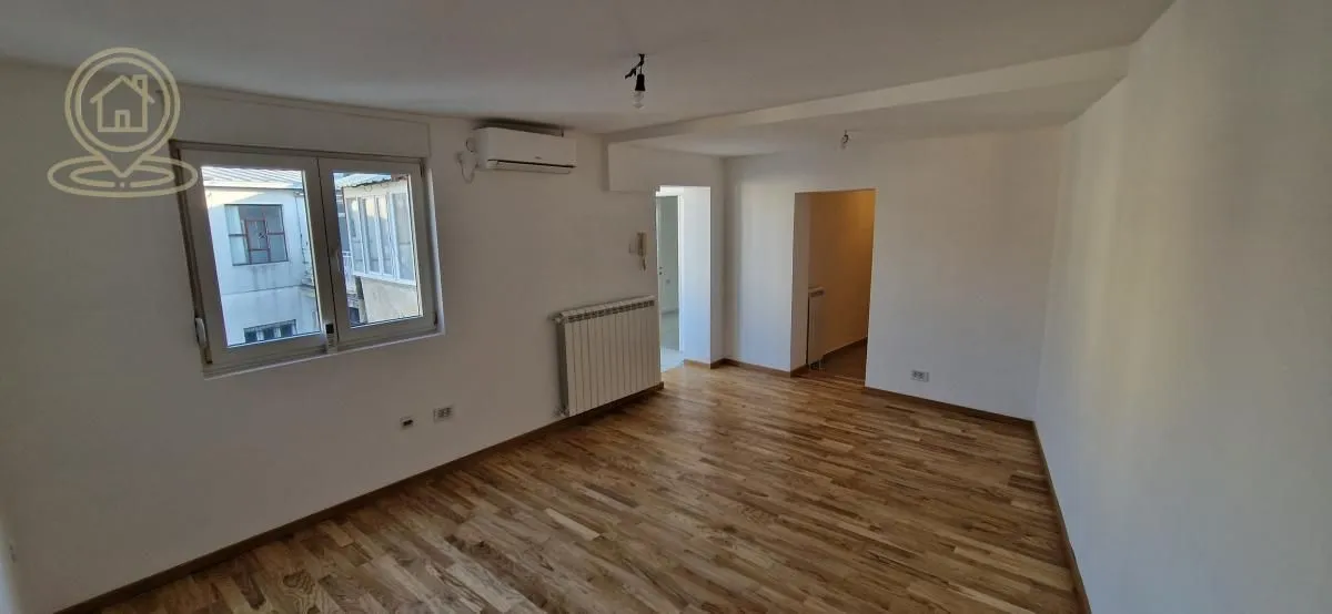 Prodaja, trosoban stan, 58m², Vračar Sve Podlokacije, Beograd