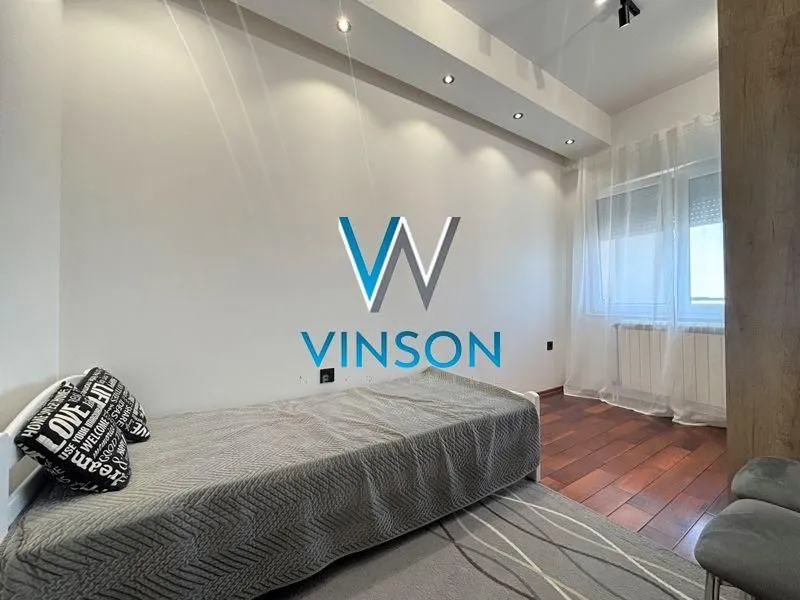 Izdavanje, dvosoban stan, 54m², Bulevar Evrope, Novi Sad Sve Podlokacije