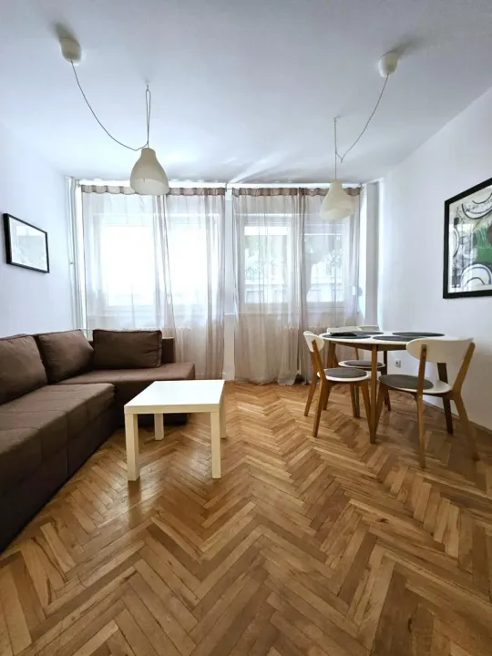 Rent, two bedroom apartment, 41m², Stari Grad, Beograd