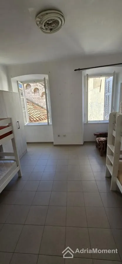 Sale, three bedroom apartment, 72m², Kotor, Crna Gora