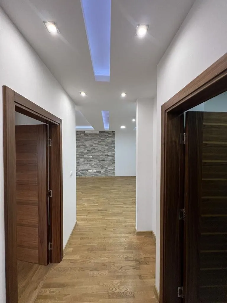 Rent, office space, 70m², City Kvart, Podgorica