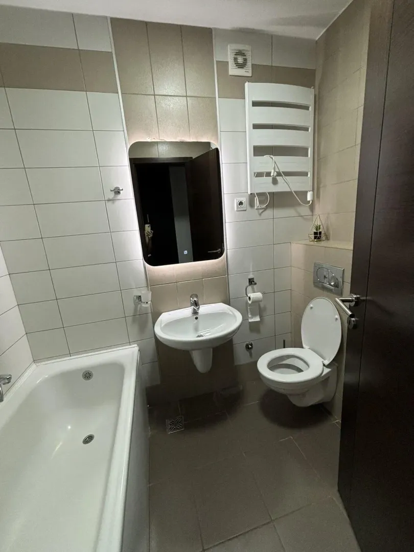 Izdavanje, jednosoban stan, 48m², Blok 6, Podgorica
