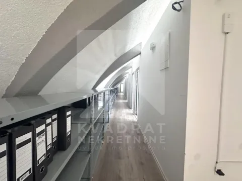 Rent, office space, 1850m², Zabjelo, Podgorica - image 35