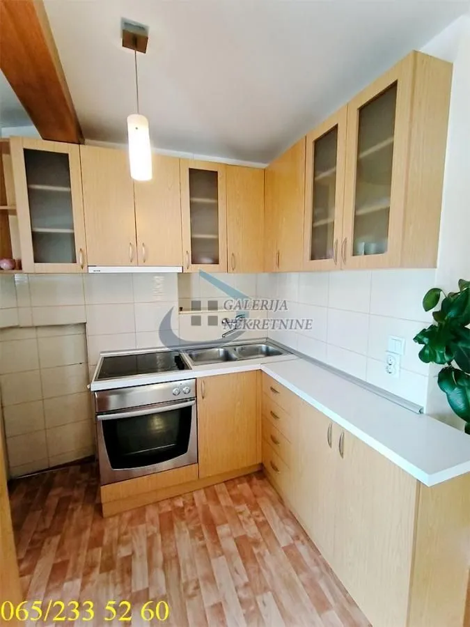 Sale, three bedroom apartment, 85m², Vračar Hram, Vračar Sve Podlokacije