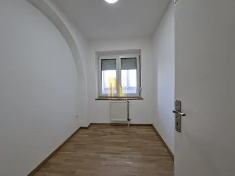 Prodaja, dvosoban stan, 49m², Grbavica, Novi Sad Sve Podlokacije - image 9