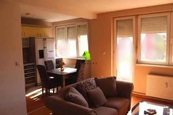 Sale, three bedroom apartment, 87m², Medijana, Niš