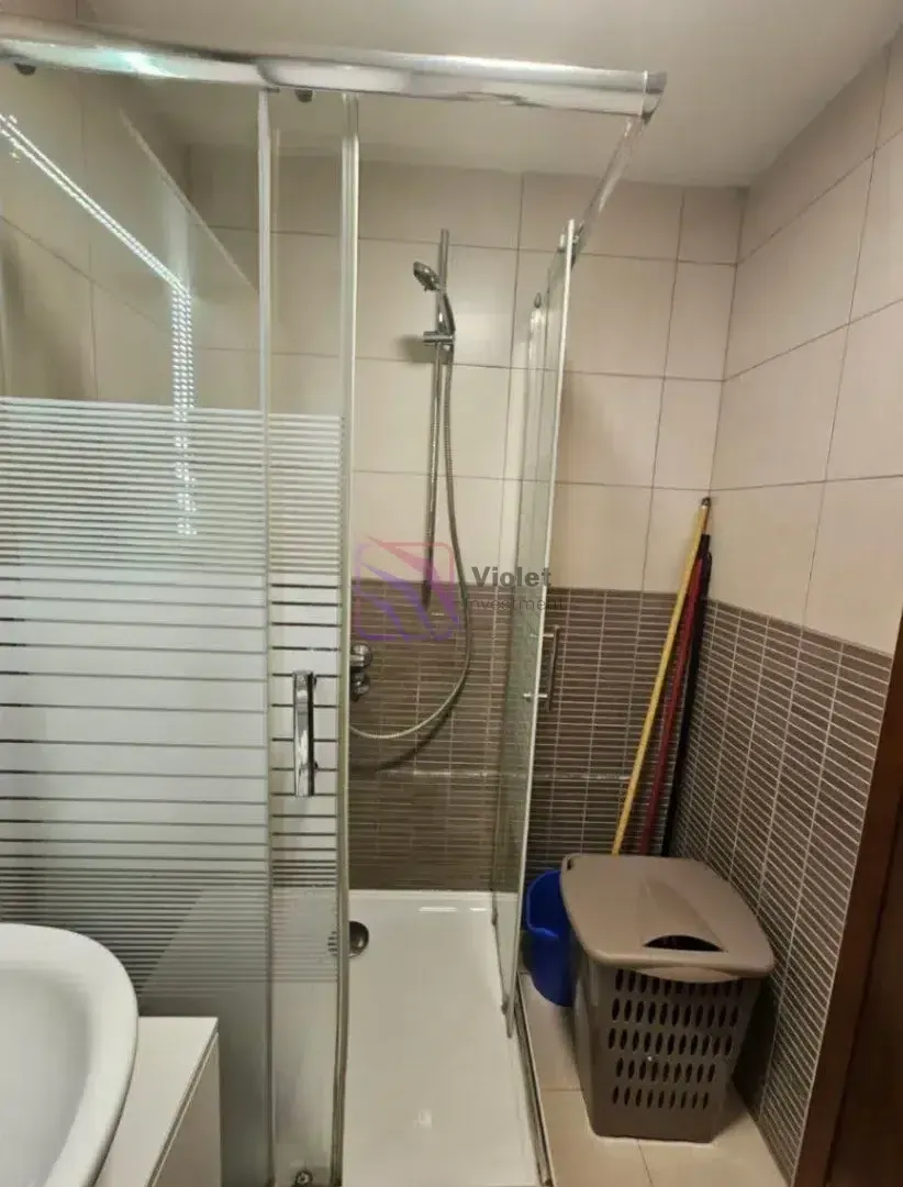 Izdavanje, jednosoban stan, 43m², Tološka šuma, Podgorica