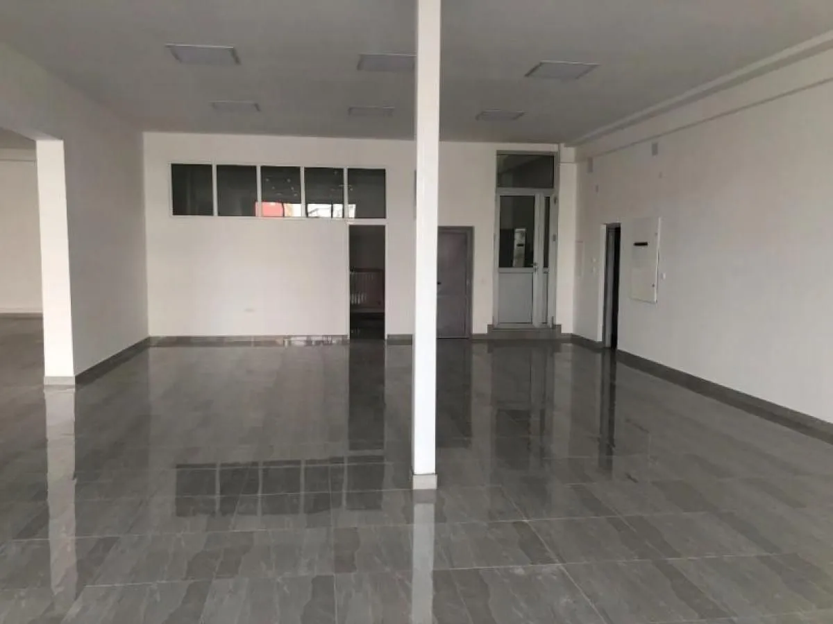 Rent, office space, 660m², Zemun Nova Galenika, Zemun Sve Podlokacije