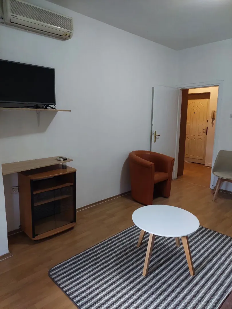 Rent, studio apartment, 28m², Centar, Podgorica