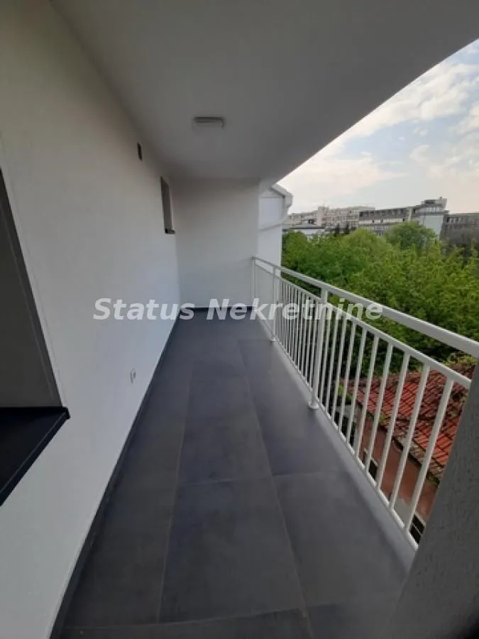 Prodaja, četvorosoban stan, 126m², Centar, Novi Sad