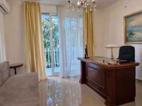 Rent, two bedroom apartment, 107m², Igalo, Herceg Novi - image 5