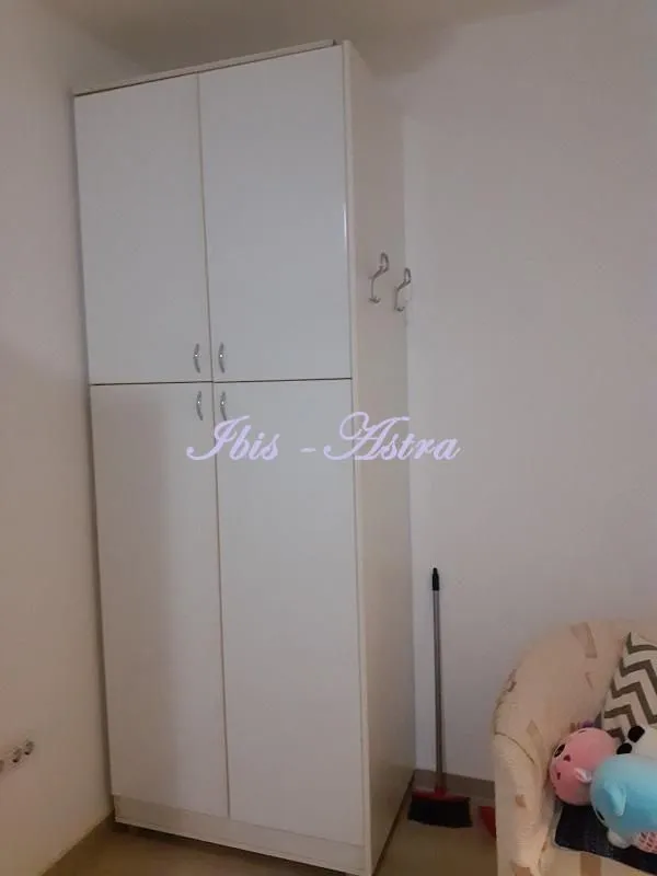 Izdavanje, trosoban stan, 59m², Vračar Centar, Vračar Sve Podlokacije
