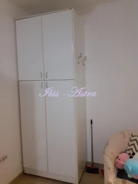 Izdavanje, trosoban stan, 59m², Vračar Centar, Vračar Sve Podlokacije - image 11