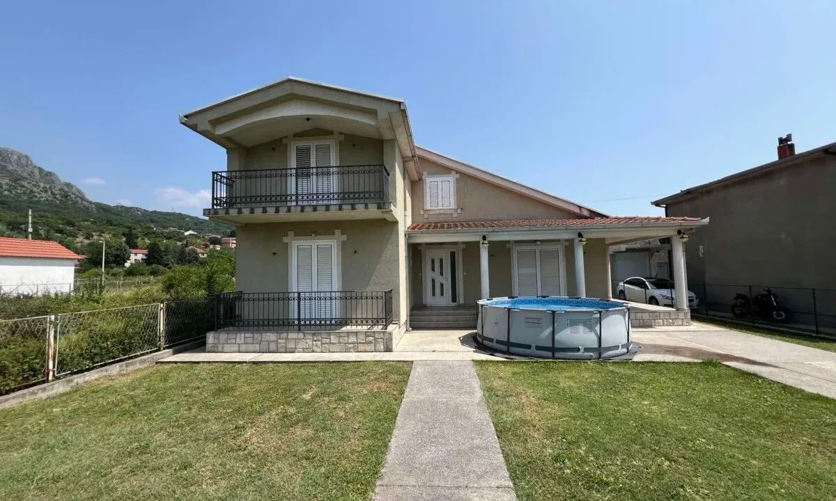 Prodaja, kuća, 170m², Murtovina, Podgorica