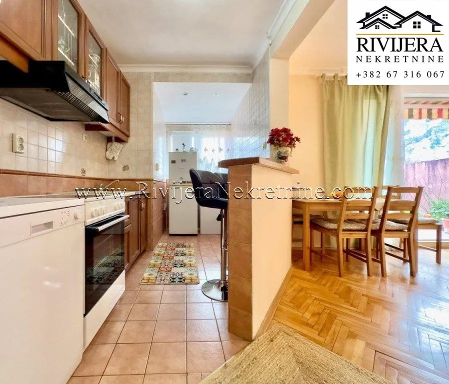 Sale, three bedroom apartment, 94m², Škaljari, Kotor