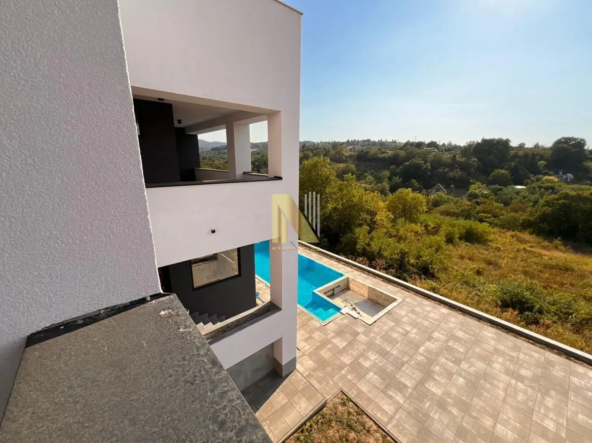 Prodaja, kuća, 591m², Sremska Kamenica, Petrovaradin