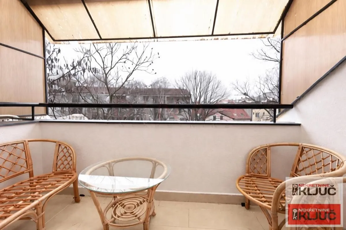 Prodaja, trosoban stan, 78m², Centar, Novi Sad