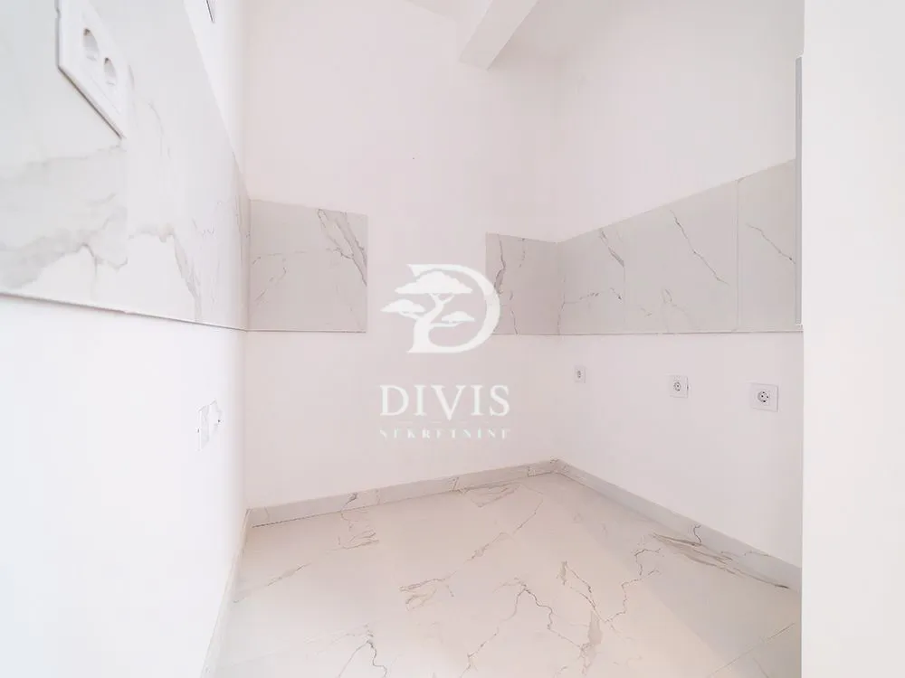 Sale, four bedroom apartment, 71m², Vračar Hram, Vračar Sve Podlokacije