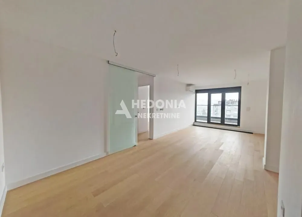 Prodaja, četvorosoban stan, 125m², Autokomanda, Voždovac Sve Podlokacije