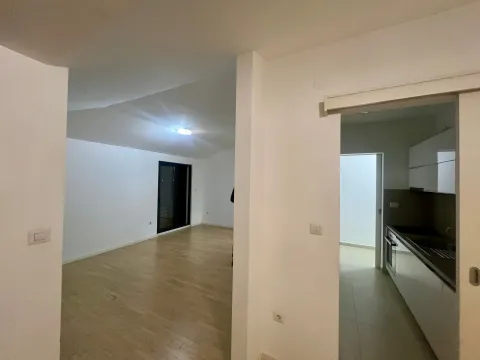 Rent, three bedroom apartment, 78m², Nova Dalmatinska, Podgorica - image 3