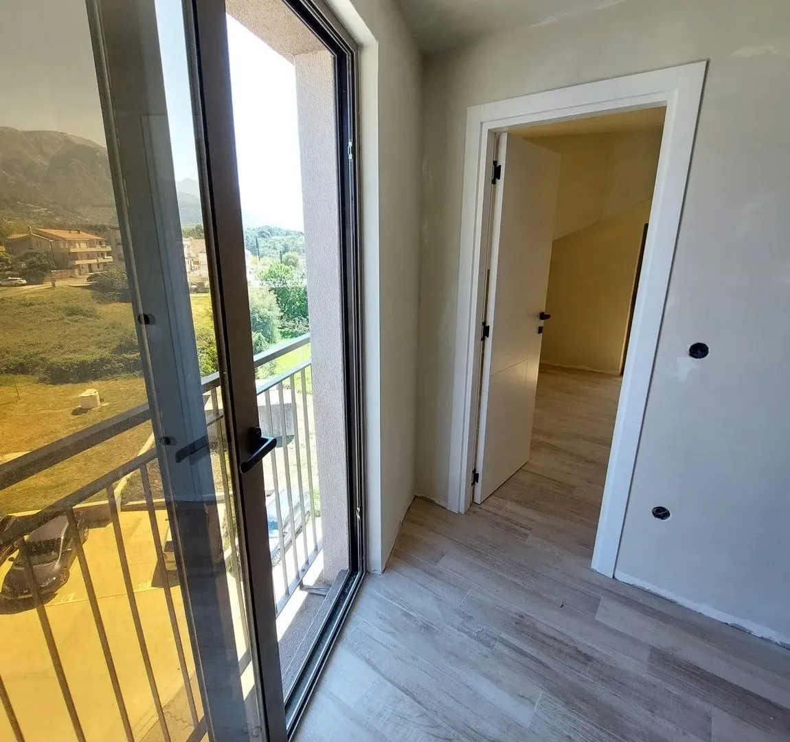 Sale, two bedroom apartment, 82m², Dumidran, Tivat