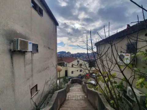 Sale, two bedroom apartment, 70m², Dubovica, Budva - image 2