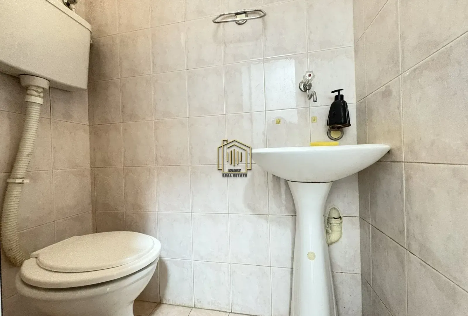 Rent, office space, 42m², Ljubović, Podgorica