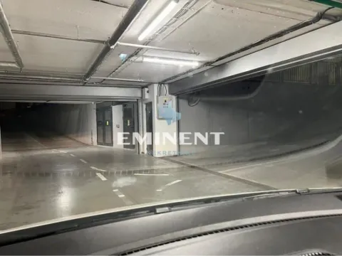 Izdavanje, trosoban stan, 65m², Zemun Sve Podlokacije, Beograd - image 13