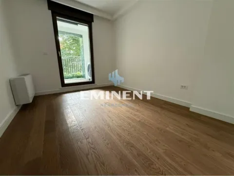 Izdavanje, četvorosoban stan, 129m², Crveni Krst, Beograd - image 10