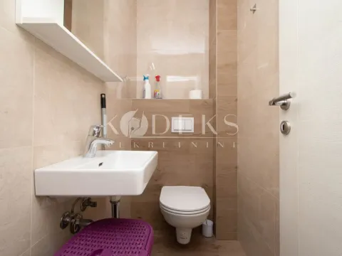 Rent, two bedroom apartment, 63m², Dalmatinska ulica, Podgorica - image 10