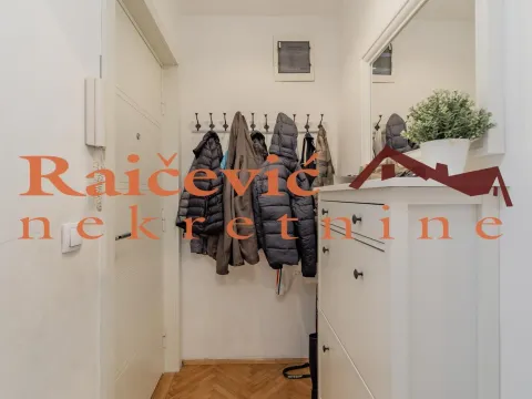Sale, three bedroom apartment, 69m², Vračar Sve Podlokacije, Beograd - image 16